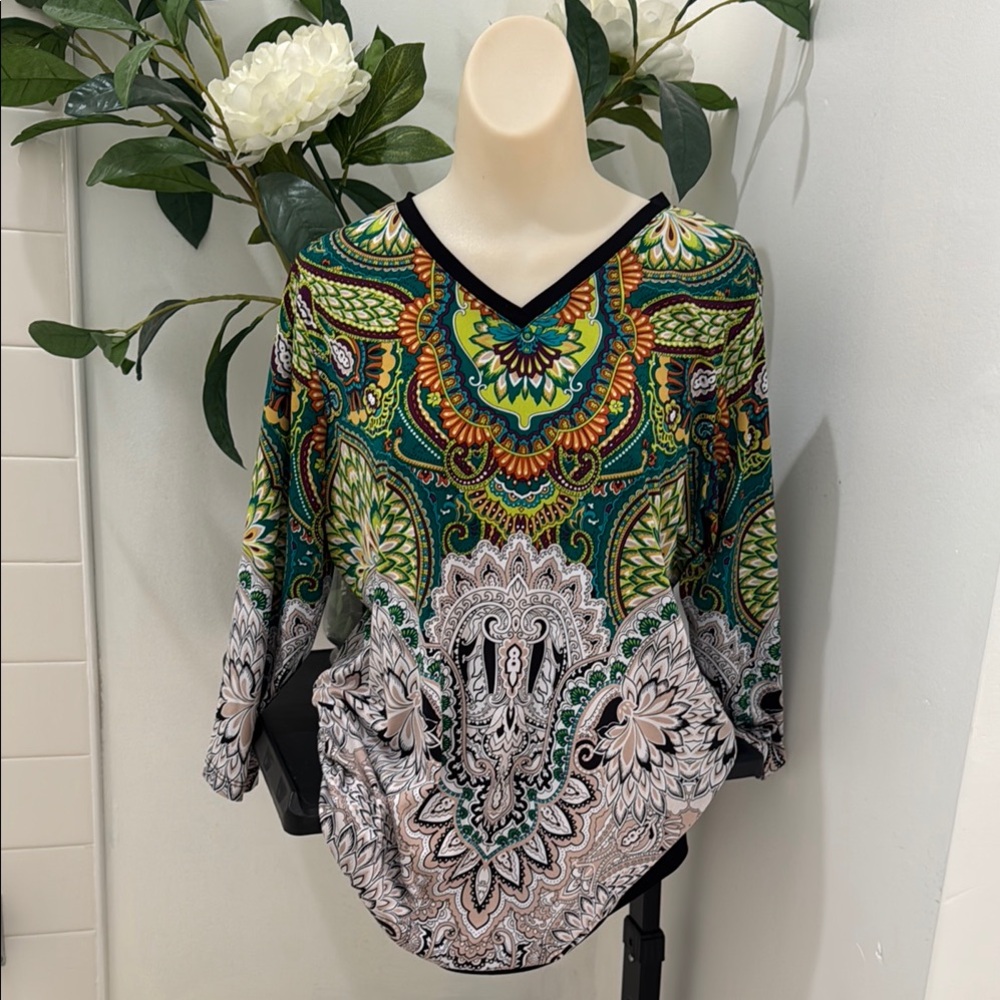 Susan Graver Black and Gray Graphic 3/4 Sleeve Blouse